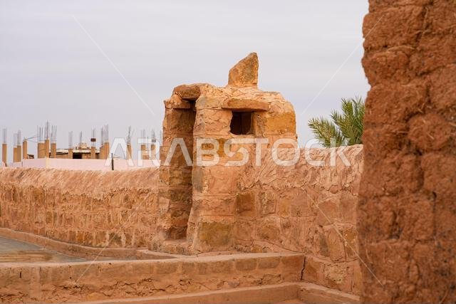 قلعة تبوك التاريخية، وهي حصن عثماني قديم يقع على طريق الحج في المملكة العربية السعودية