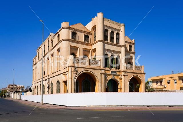 قصر كاكي التاريخي ذو الطراز المعماري الحجري الحجازي التقليدي في الطائف، المملكة العربية السعودية