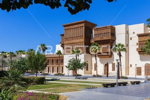 مزيج من العمارة السعودية التقليدية والتكنولوجيا الحديثة في ساحة الثقافة بجدة، المملكة العربية السعودية مزيج من العمارة السعودية التقليدية والتكنولوجيا الحديثة في ساحة الثقافة بجدة، المملكة العربية السعودية