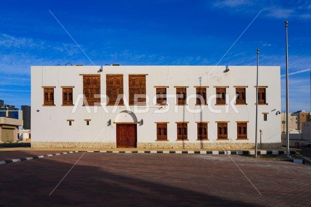 العمارة الحجازية التقليدية والمشربية في قصر الإمارة القديم في أملج، المملكة العربية السعودية العمارة الحجازية التقليدية والمشربية في قصر الإمارة القديم في أملج، المملكة العربية السعودية