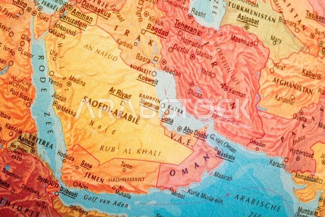 جزء من مجسم للكرة الأرضية يوضح إيران والخليج العربي وشبه الجزيرة العربية