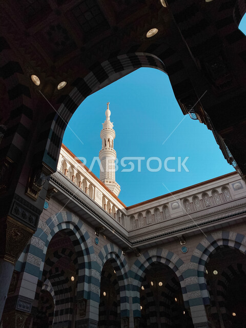 المسجد النبوي الشريف في المدينه المنوره ، التصميم الهندسي لمسجد رسول الله صلى الله عليه وسلم في المملكة العربية السعودية ، العبادة و التقرب الى الله ، الحرم النبوي الشريف ، المدينة المنورة ، معالم اسلاميه