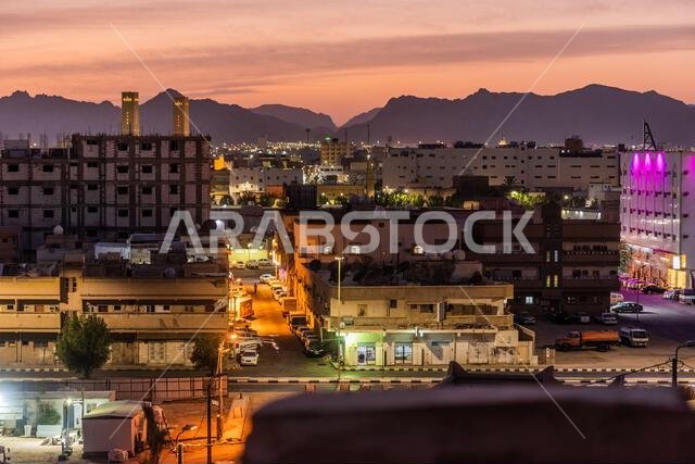 الأفق الليلي لمدينة حائل بالمملكة العربية السعودية