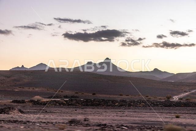 المناظر الطبيعية الصحراوية في شمال المملكة العربية السعودية