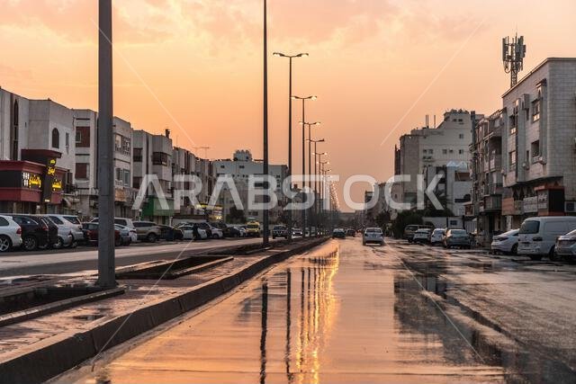 JEDDAH, SAUDI ARABIA - NOVEMBER 14, 2021: Evening view of a street in Jeddah, Saudi Arabia