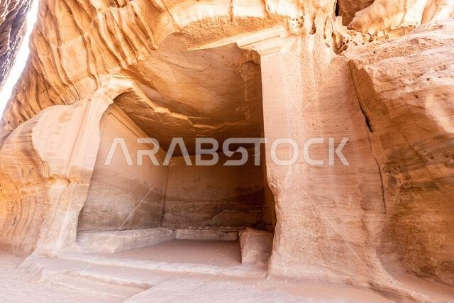 الديوان، وهو عبارة عن غرفة منحوتة في الصخر، في موقع الحِجر (مدائن صالح) بالقرب من العلا، المملكة العربية السعودية