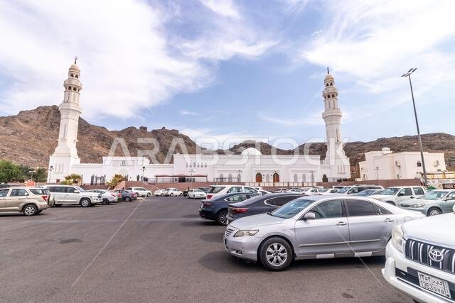 المدينة المنورة، المملكة العربية السعودية – 12 نوفمبر 2021: مسجد الخندق في المدينة المنورة، المملكة العربية السعودية