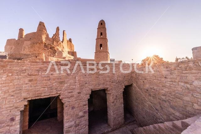 مسجد عمر القديم وقلعة ماريد في دومة الجندل، المملكة العربية السعودية