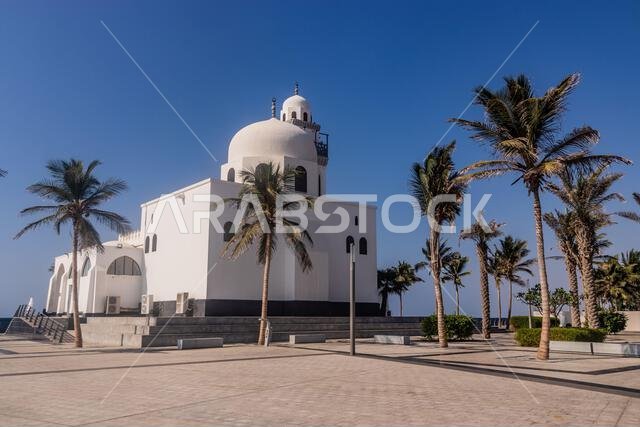 مسجد الجزيرة على كورنيش جدة، المملكة العربية السعودية