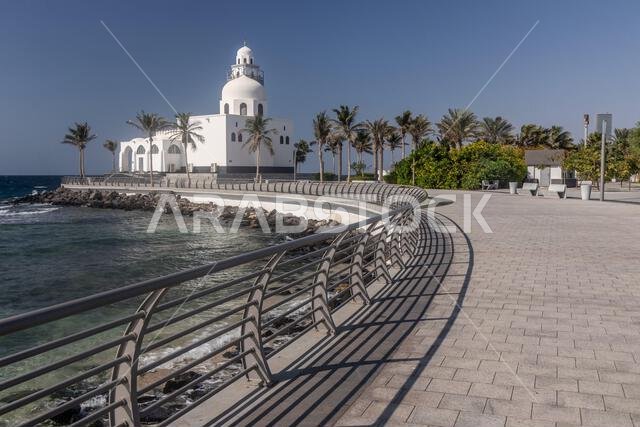 Island Mosque on the corniche promenade in Jeddah, Saudi Arabia
