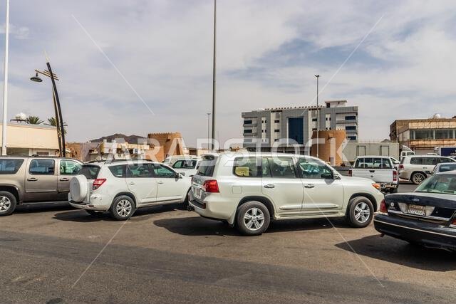 HA'IL, SAUDI ARABIA - NOVEMBER 2, 2021: Parking lot at the remnants of Barzan Palace in Ha'il, Saudi Arabia