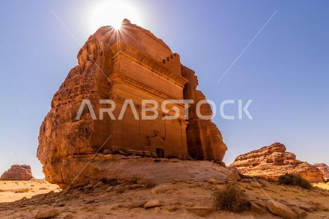 ضريح قصر الفريد في موقع مدائن صالح الأثري، المملكة العربية السعودية ضريح قصر الفريد في موقع مدائن صالح الأثري، المملكة العربية السعودية