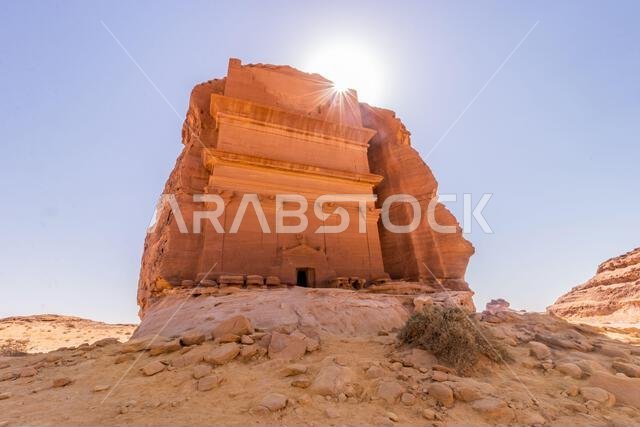 ضريح قصر الفريد (القلعة الوحيدة) في موقع الحِجر (مدائن صالح) بالقرب من العلا، المملكة العربية السعودية