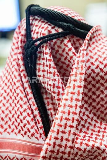 Arab clothing accessories, Saudi Arabia culture, Gulf Headscarf (Shemagh), Arabic yashmagh scarf Arab clothing accessories, Saudi Arabia culture, Gulf Headscarf (Shemagh), Arabic yashmagh scarf