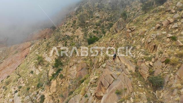 رجل في الجبال، محافظة جيزان، الداير، المملكة العربية السعودية
