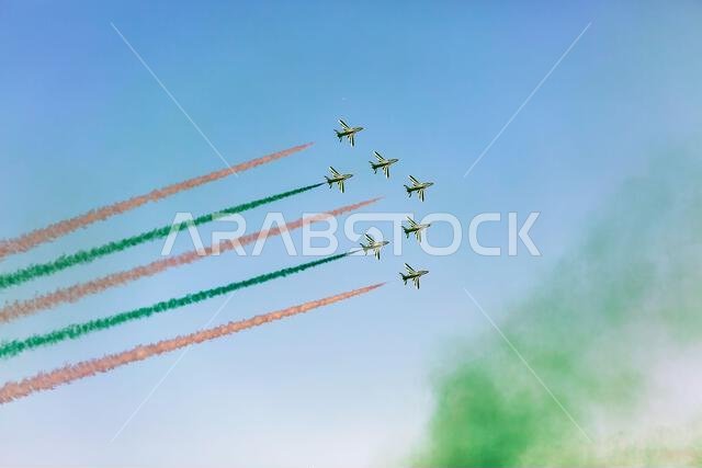 تألق القوات الجوية: الصقور السعودية تتألق في عرض كورنيش الخبر الجوي بمناسبة اليوم الوطني الـ94، المدينة: الخبر، المملكة العربية السعودية. 27 سبتمبر 2024.