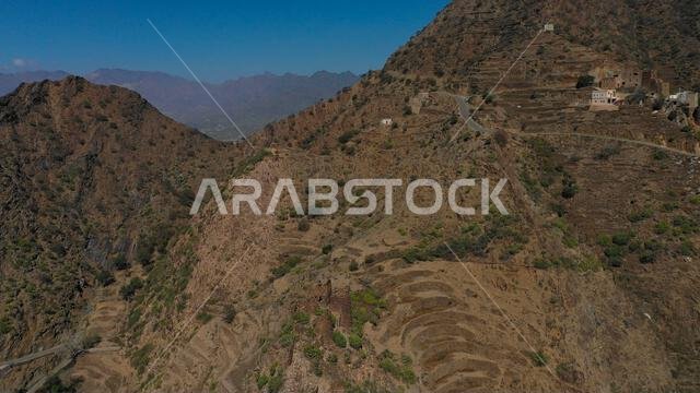 قرية في الجبال، محافظة جيزان، منطقة الدائر، المملكة العربية السعودية قرية في الجبال، محافظة جيزان، منطقة الدائر، المملكة العربية السعودية