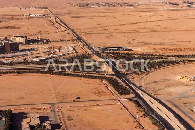 صورة جوية لتقاطع على طريق المطار بالقرب من الرياض، المملكة العربية السعودية