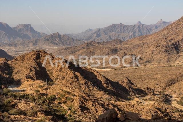 منظر طبيعي للجبل في جنوب غرب المملكة العربية السعودية منظر طبيعي للجبل في جنوب غرب المملكة العربية السعودية