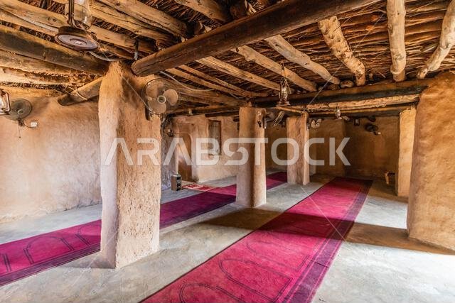 FARASAN, SAUDI ARABIA - NOVEMBER 22, 2021: Mosque in Al Qassar heritage village on Farasan island, Saudi Arabia FARASAN, SAUDI ARABIA - NOVEMBER 22, 2021: Mosque in Al Qassar heritage village on Farasan island, Saudi Arabia