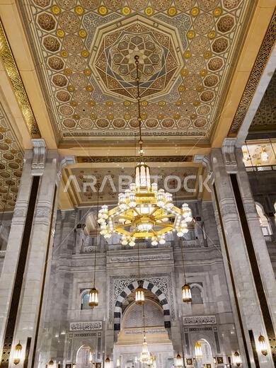 مكة المكرمة، المملكة العربية السعودية: 18 مايو 2024، منظر داخلي للمسجد الحرام، منظر داخلي مذهل.