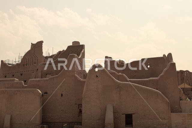 الرياض المملكة العربية السعودية 11 مارس 2023: الدرعية العاصمة القديمة . آثار الدرعية - الثقافة السعودية. اليوم الوطني