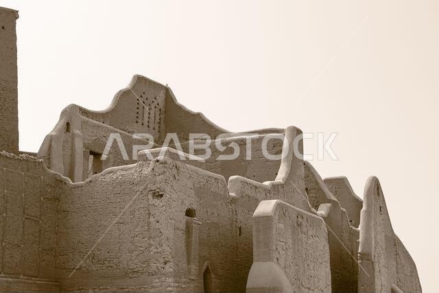 الرياض المملكة العربية السعودية 11 مارس 2023: الدرعية العاصمة القديمة . آثار الدرعية - الثقافة السعودية. اليوم الوطني الرياض المملكة العربية السعودية 11 مارس 2023: الدرعية العاصمة القديمة . آثار الدرعية - الثقافة السعودية. اليوم الوطني
