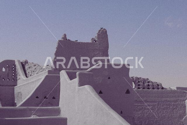 الرياض المملكة العربية السعودية 11 مارس 2023: الدرعية العاصمة القديمة . آثار الدرعية - الثقافة السعودية. اليوم الوطني