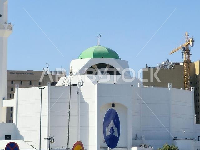 المدينة المنورة، المملكة العربية السعودية، ٢٧ يونيو ٢٠٢٤: مسجد بلال بن رباح، يقع على بعد حوالي ٥٠٠ متر جنوب المسجد النبوي. اسم المسجد النبوي في المدينة المنورة: المدينة المنورة، المملكة العربية السعودية، ٢٧ يونيو ٢٠٢٤: مسجد بلال بن رباح، يقع على بعد حوالي ٥٠٠ متر جنوب المسجد النبوي. اسم المسجد النبوي في المدينة المنورة: