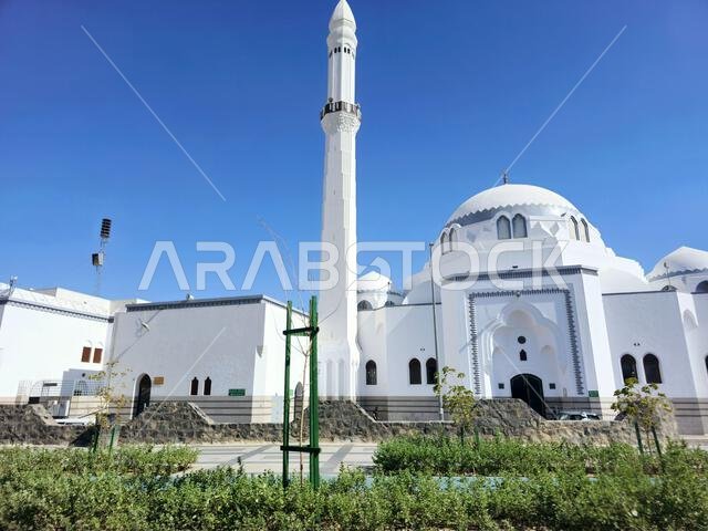 المدينة المنورة، المملكة العربية السعودية، 27 يونيو 2024: مسجد الجمعة، مسجد الوادي أو بني سالم، حيث صلى النبي محمد صلى الله عليه وسلم المدينة المنورة، المملكة العربية السعودية، 27 يونيو 2024: مسجد الجمعة، مسجد الوادي أو بني سالم، حيث صلى النبي محمد صلى الله عليه وسلم