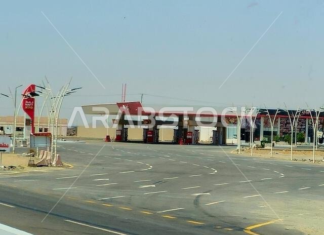 طريق مكة المكرمة والمدينة المنورة، المملكة العربية السعودية، 25 يونيو 2024: محطة وقود نفط إكسترا، مفهوم أسعار البنزين، أسعار الغاز والنفط في المملكة العربية السعودية، التضخم طريق مكة المكرمة والمدينة المنورة، المملكة العربية السعودية، 25 يونيو 2024: محطة وقود نفط إكسترا، مفهوم أسعار البنزين، أسعار الغاز والنفط في المملكة العربية السعودية، التضخم