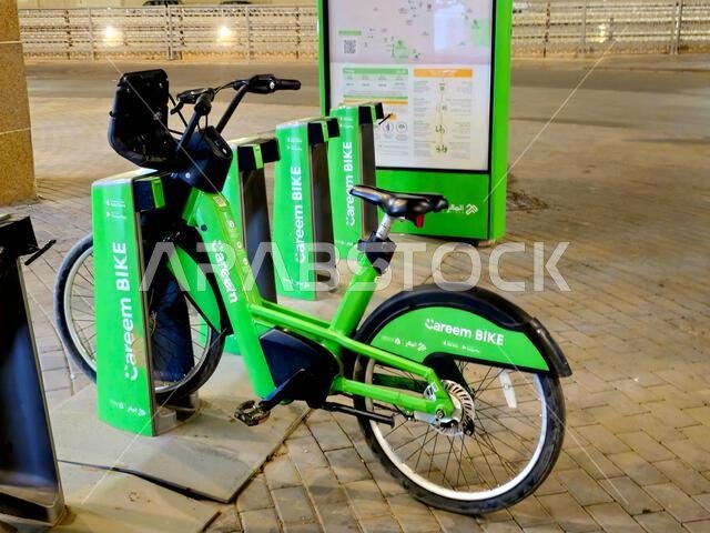 المدينة المنورة، المملكة العربية السعودية، 25 يونيو 2024: كريم بايك، انطلق في رحلتك عبر تطبيق كريم، الشركة المتخصصة في تقديم خدمات التوصيل.