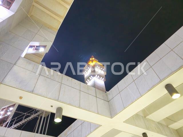 مكة المكرمة، المملكة العربية السعودية، ١٢ يونيو ٢٠٢٤: منظر خارجي لمسجد التنميم، مسجد عائشة، على بعد حوالي ٨ كيلومترات من الكعبة المشرفة، وهو أحد حدود الحرم المكي. مكة المكرمة، المملكة العربية السعودية، ١٢ يونيو ٢٠٢٤: منظر خارجي لمسجد التنميم، مسجد عائشة، على بعد حوالي ٨ كيلومترات من الكعبة المشرفة، وهو أحد حدود الحرم المكي.