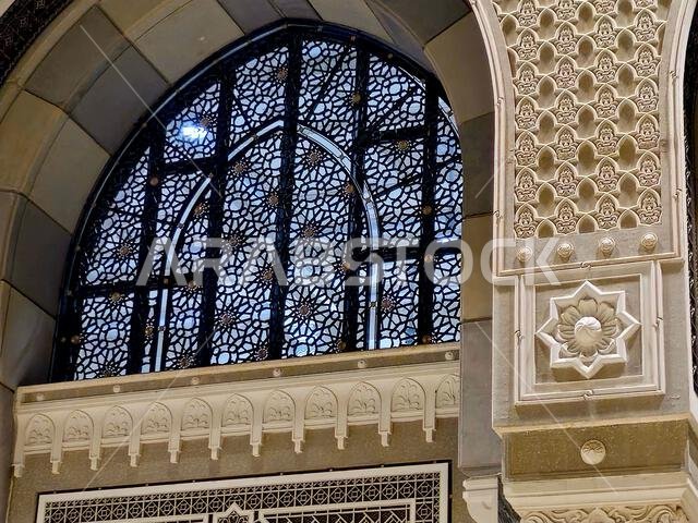 تفاصيل المسجد الحرام، أو المسجد الحرام بمكة المكرمة، والذي يُعتبر أهم مسجد في الإسلام، ويضم