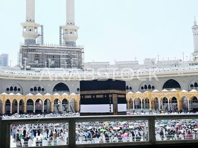 مكة المكرمة، المملكة العربية السعودية، 4 يونيو 2024: المآذن والكعبة المشرفة في الحج والعمرة والطواف حول الكعبة المشرفة سبع مرات مكة المكرمة، المملكة العربية السعودية، 4 يونيو 2024: المآذن والكعبة المشرفة في الحج والعمرة والطواف حول الكعبة المشرفة سبع مرات