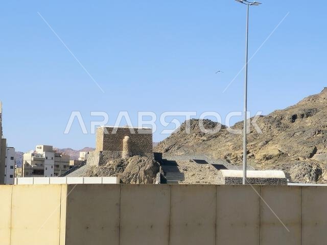 كان موقع معركة الخندق، أو معركة الأحزاب أو الكونفدراليين، جزءًا من الصراع بين المسلمين وقريش، والمساجد السبعة...