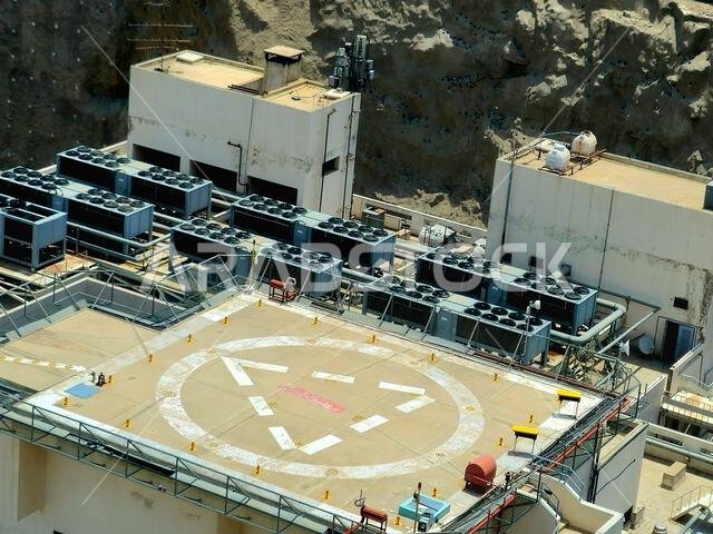 مكة المكرمة، المملكة العربية السعودية، 23 يونيو 2024: مهبط طائرات الهليكوبتر، مطار صغير مناسب لاستخدام طائرات الهليكوبتر وأنواع مختلفة من الطائرات ذات الرفع العمودي