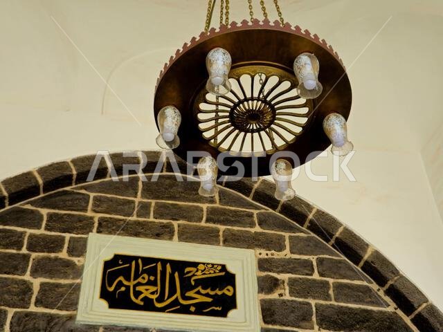 مسجد الغمامة، أحد أقدم المساجد في المدينة المنورة، يُعتقد أن النبي محمد صلى فيه صلاة العيد والاستسقاء.