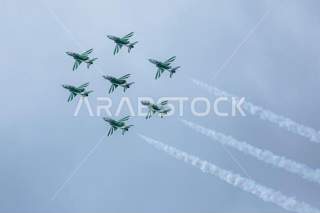 القوات الجوية الملكية السعودية - فريق الصقور السعودي، يصل إلى قاعدة سلاح الجو الملكي البريطاني فيرفورد للمشاركة في عرض رويال إنترناشونال إير تاتو 2024.
