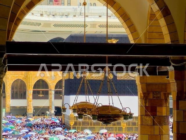 مكة المكرمة، المملكة العربية السعودية، 4 يونيو 2024: المسجد الحرام والكعبة المشرفة في الحج والعمرة والطواف حول الكعبة المشرفة