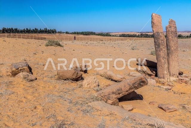 أعمدة الرجاجيل (الرجاجيل) في سكاكا بالمملكة العربية السعودية
