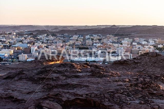 منظر جوي مسائي لمدينة سكاكا، المملكة العربية السعودية