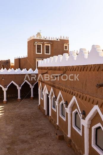 أشايجر، الرياض، المملكة العربية السعودية. قرية تقليدية مُرممة مبنية من الطوب الطيني. تُعد أشايجر إحدى القرى التراثية في المملكة العربية السعودية.