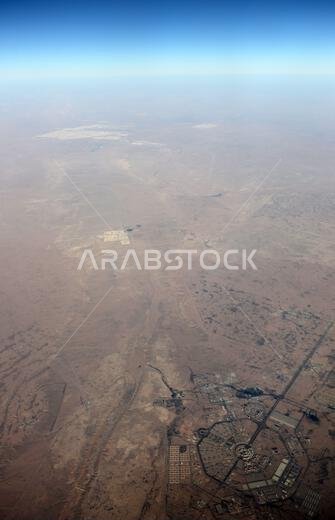 صورة جوية لمدينة الملك خالد العسكرية في المملكة العربية السعودية.