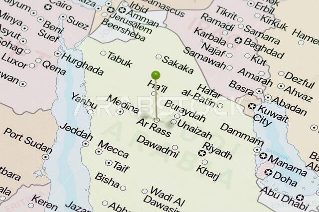 صورة مكبرة لإبرة خضراء في مدينة الرس، الخريطة السياسية للمملكة العربية السعودية