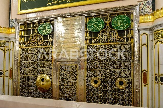 مسجد النبي محمد صلى الله عليه وسلم داخل المسجد النبوي - روضة مبارك رياض الجنة محراب - المدينة المنورة المملكة العربية السعودية