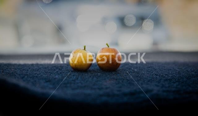 Tiny fresh apples from Saudi Arabia