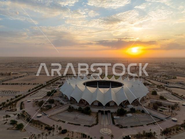 منظر جوي لشروق الشمس في استاد الرياض