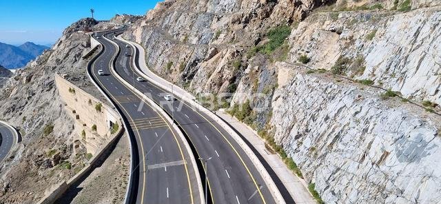 إطلالة بانورامية على الطائف من تلفريك الهدا إطلالة بانورامية على الطائف من تلفريك الهدا