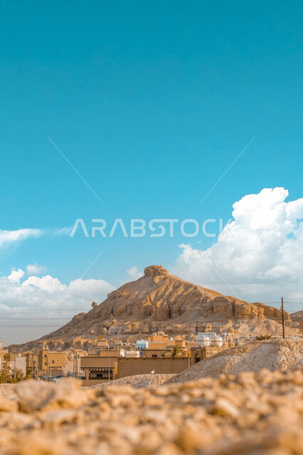 التكوينات الصخرية الطبيعية في مدينة العلا بالمملكة العربية السعودية، المعالم التاريخية الأثرية السياحية، جمال الطبيعة الصحراوية، المرتفعات الجبلية في محافظة العلا، السياحة في السعودية